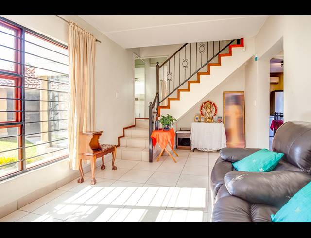 3 BEDROOM HOUSE FOR SALE IN DOUGLASDALE